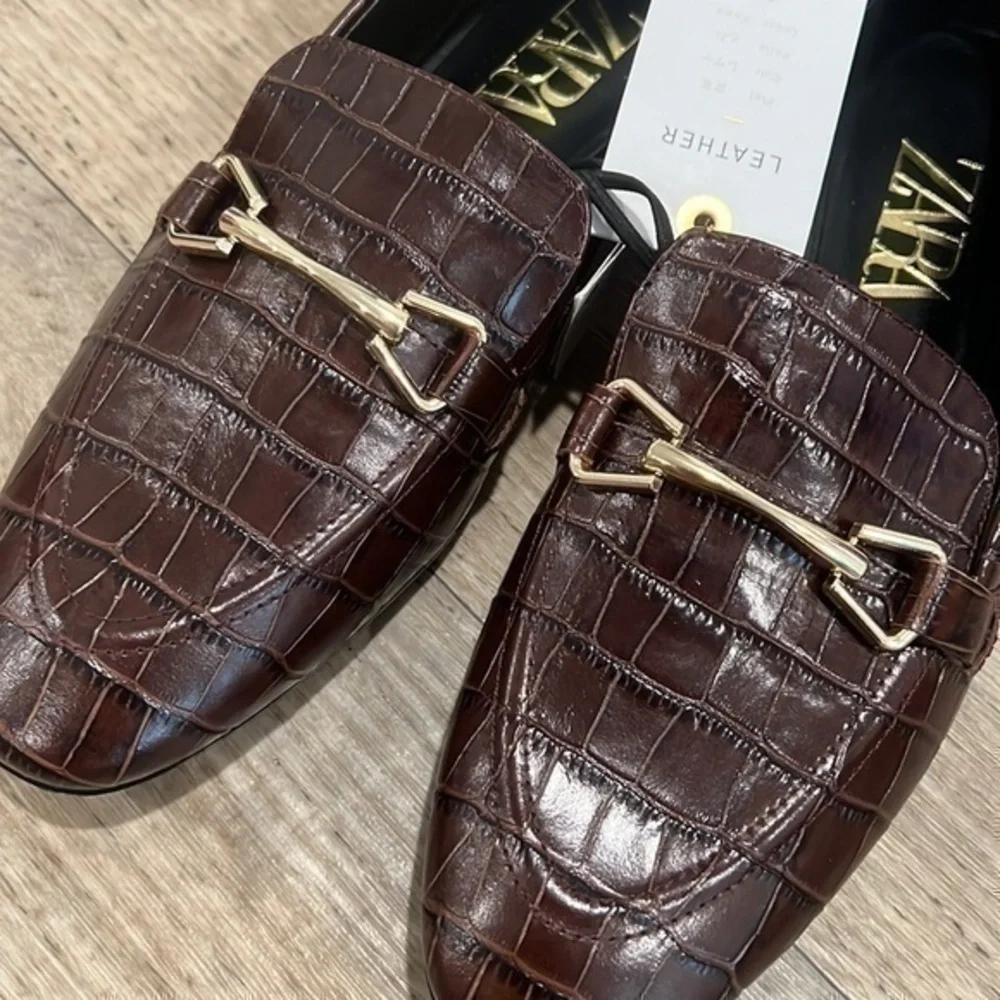 ZARA Animal Print Leather Loafers - Picture 3 of 13